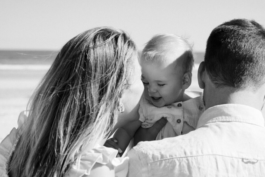 family photography kiawah black and whiite candid family photography charleston sc