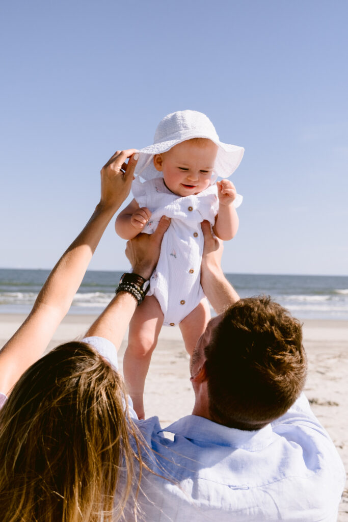 family photography kiawah black and whiite candid family photography charleston sc