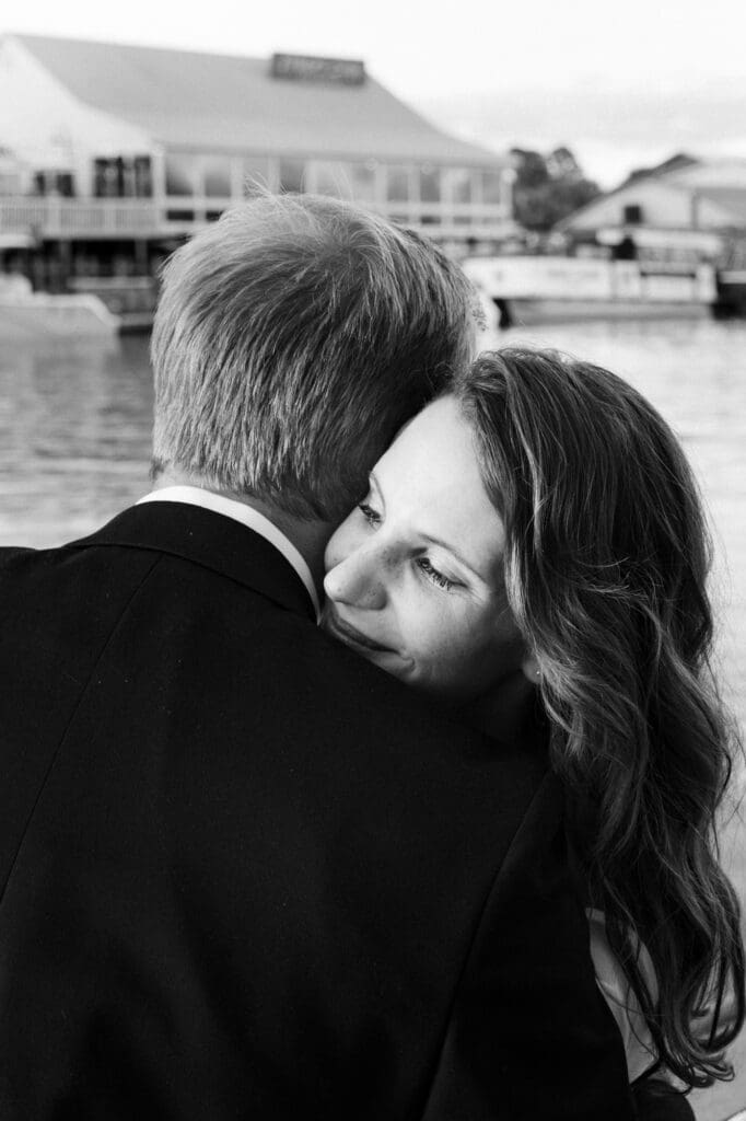 charleston documentary wedding photographer candid couple on boat